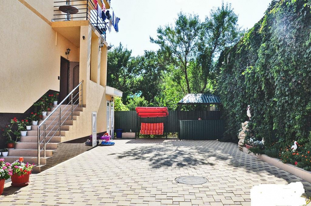 . Гостевой дом Южанка. Витязево