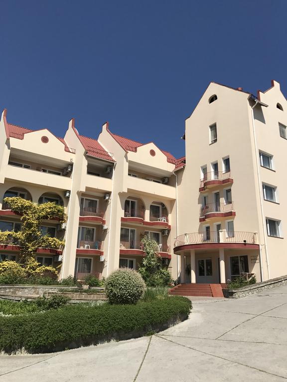 . Отель Крымский. Ялта . Отель Крымский. Ялта