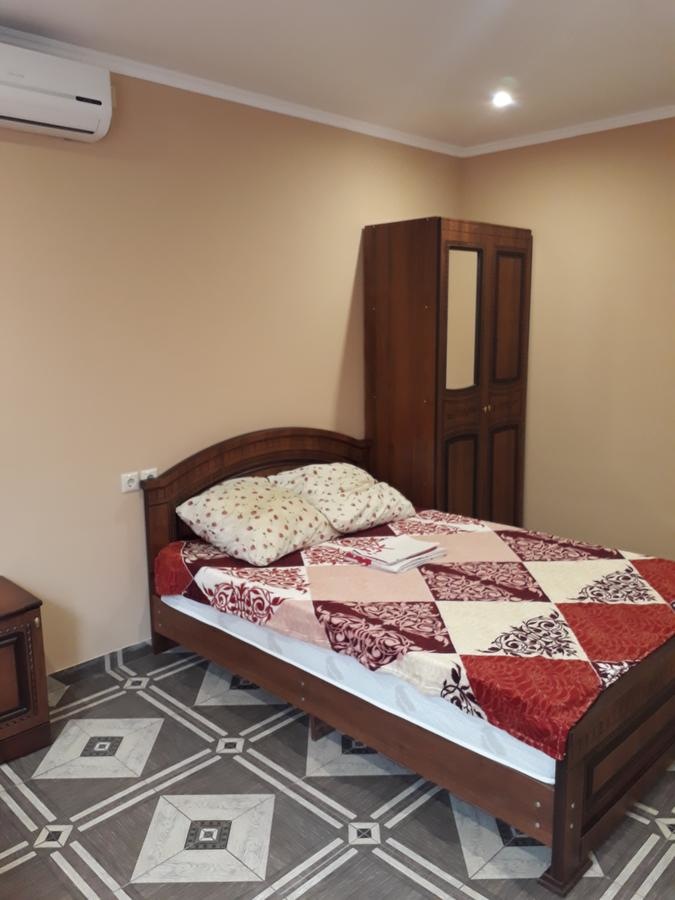 . Отель "Берег"       . Джубга