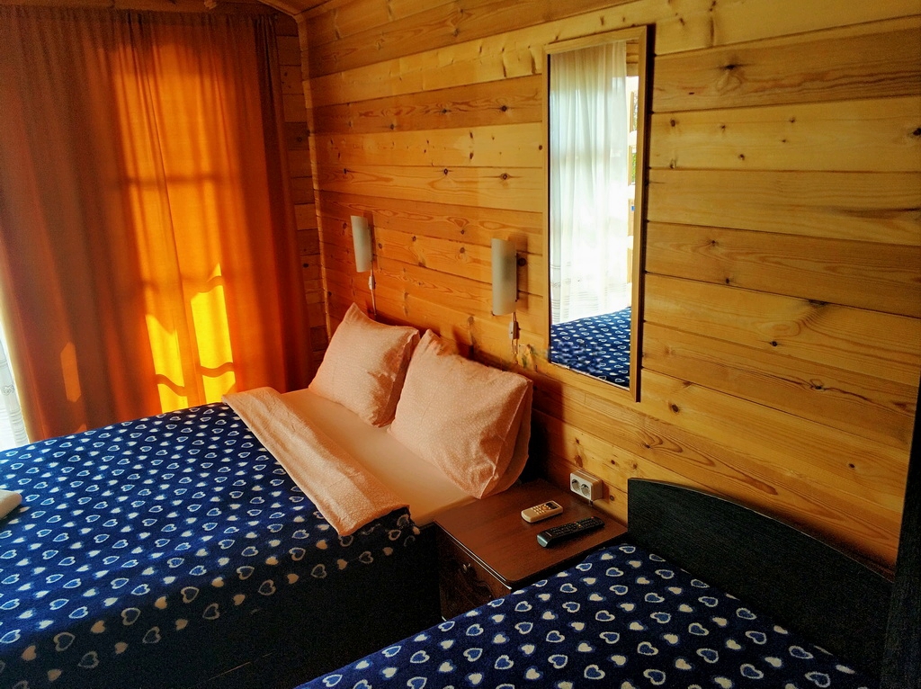 . Гостевые домики "Парадиз" в Новом Афоне рядом с морем. Новый Афон