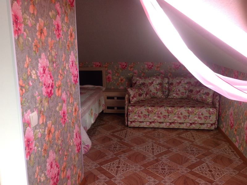 Люкс. Гостевой дом "Роман". Чайка