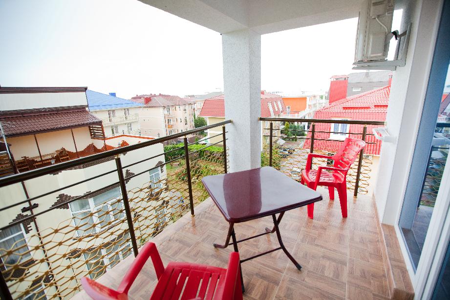 2-х местный стандарт. Гостиница  № 56 Семейный **. Симферополь