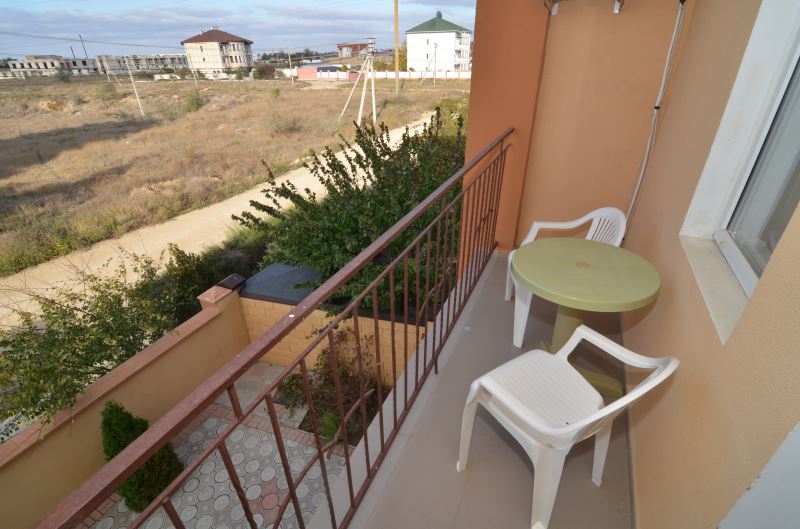 2-местный номер с балконом. Гостевой дом «Риф». Заозерное