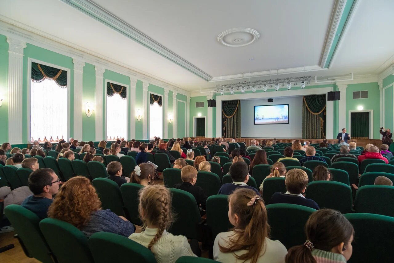 . Отель  «ГРЕЙ ИНН». Феодосия