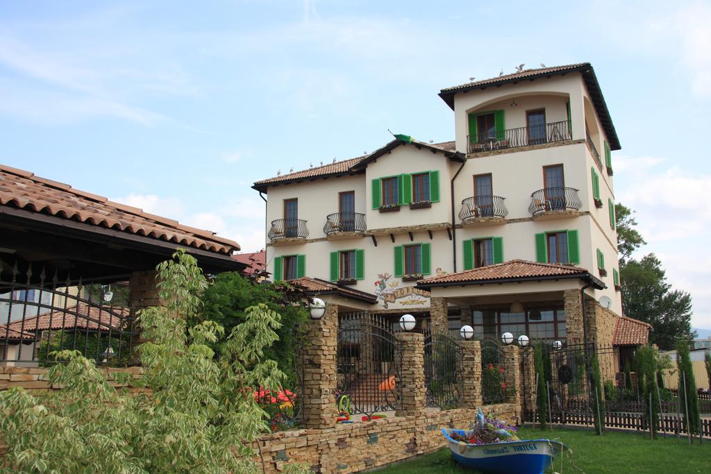 . Гостевой комплекс «TORTUGA». Небуг