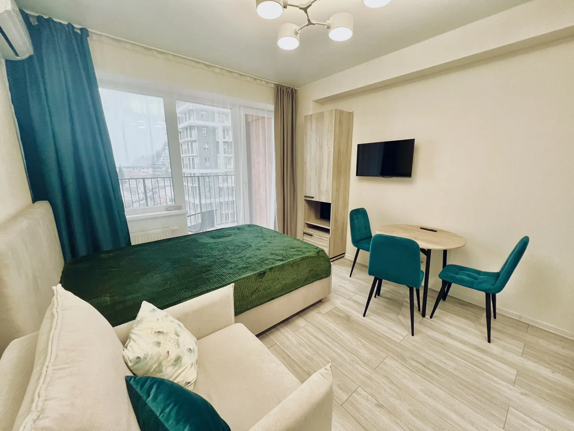 . Квартира в многоквартирном доме Уюрный апартамент на первой береговой. Дагомыс