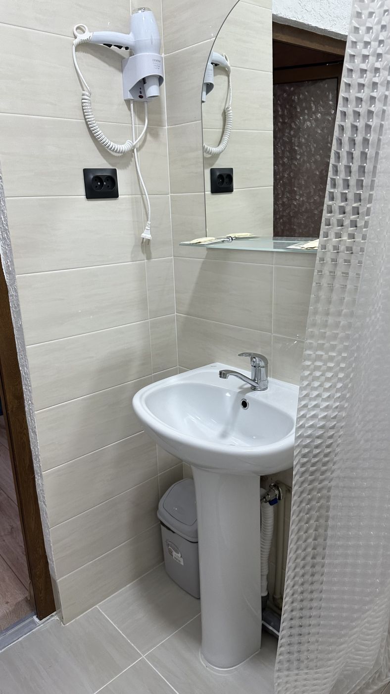 . Лилия. Гудаута . Лилия. Гудаута