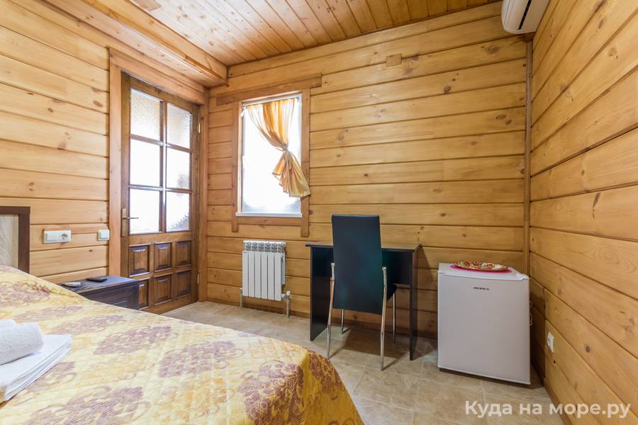 Двухкомнатный Люкс. Гостевой дом "Алфавит". Адлер