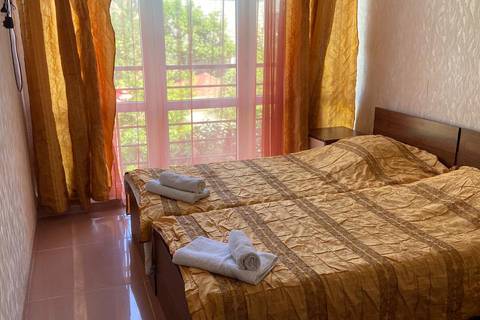 Двухместная комната с санузлом. Частный сектор "Светлана на Луговой". Адлер