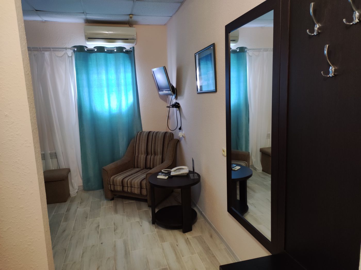 . Гостиница Адмирал. Анапа