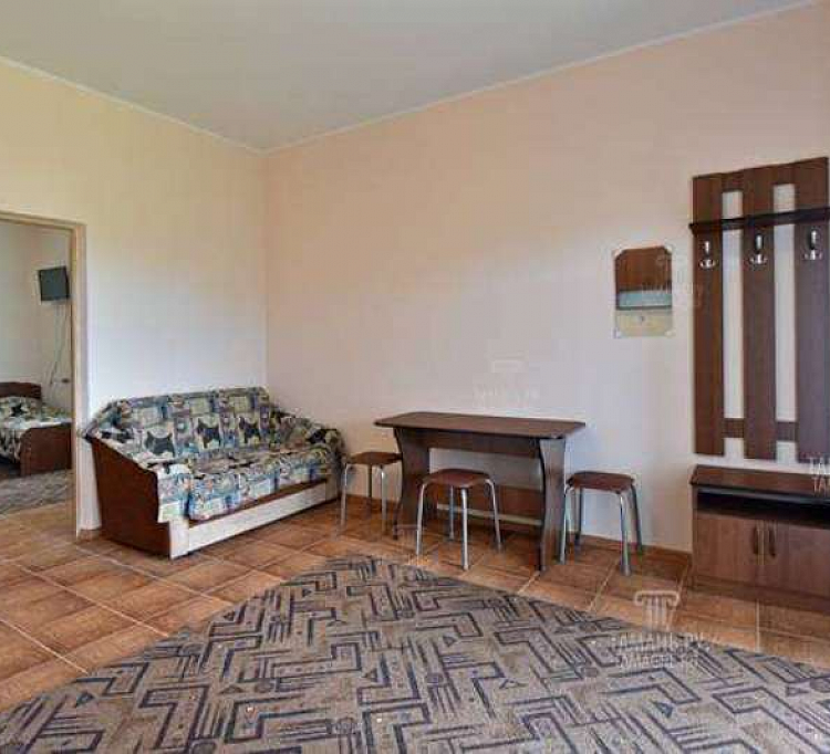 Люкс. Гостевой дом Домашний уют. Голубицкая