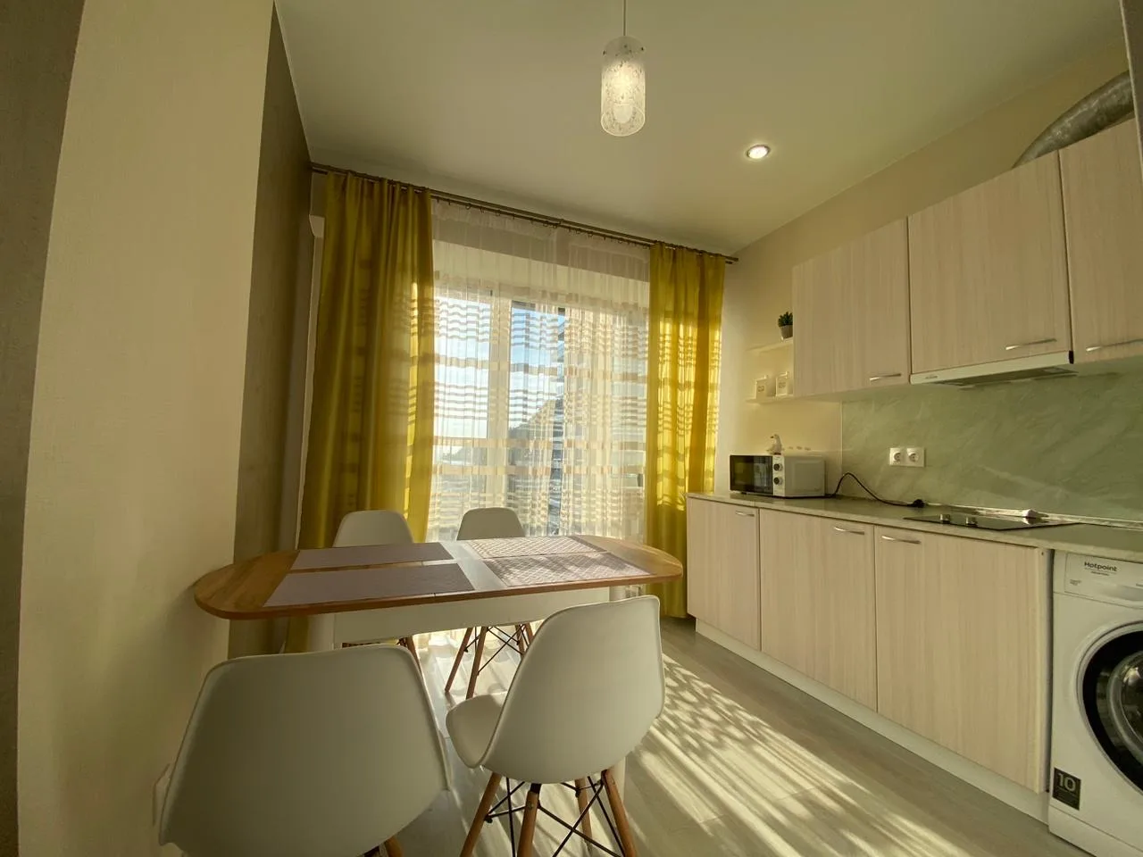 . Квартира в многоквартирном доме Квартира у моря видовая с балконами. Дагомыс