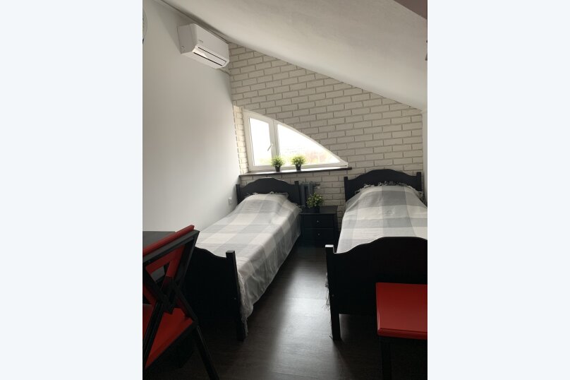 Двухместный Эконом . Гостиница На Набережной. Анапа