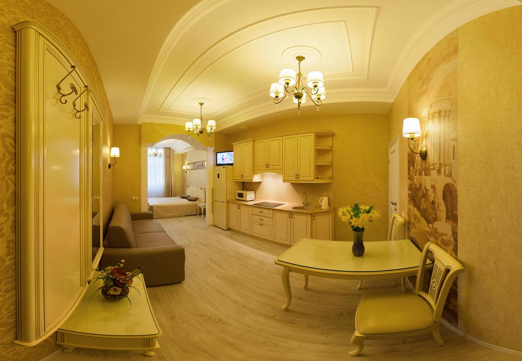 . Гостевой дом Да Винчи. Ялта