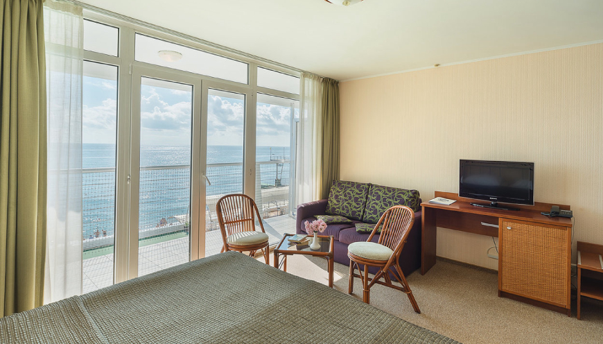 Однокомнатные номера категории Классический I. Отель «Левант». Ялта