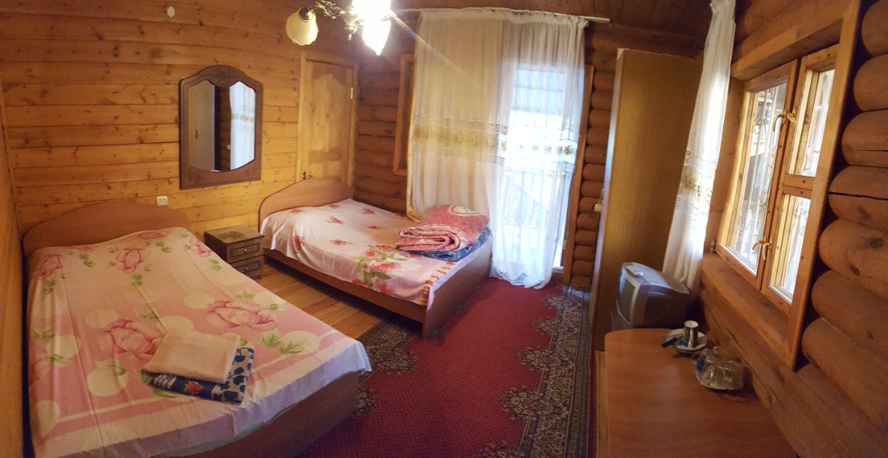 . Гостевой дом У Ирины. Пицунда