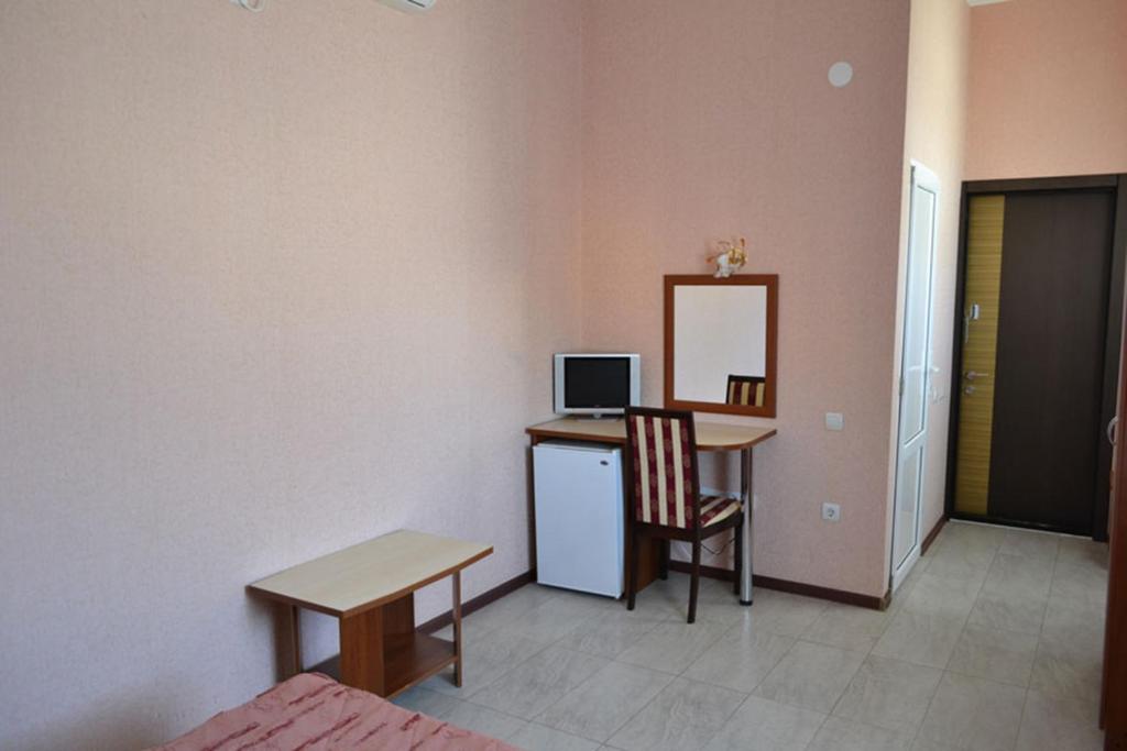 Двухместный номер. Отель "Оливия". Витязево Двухместный номер. Отель "Оливия". Витязево