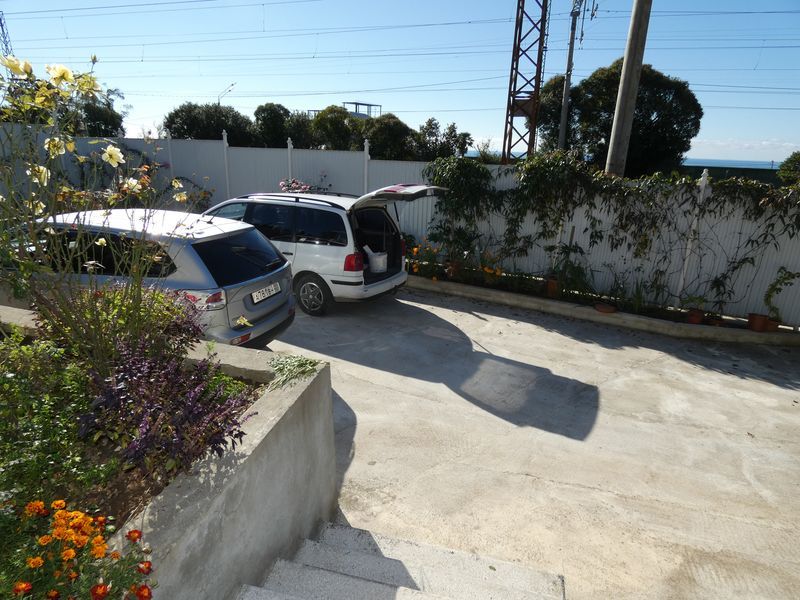 . Частный сектор  Братьев Джинджолия 36 . Новый Афон