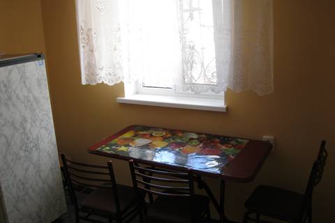 Стандарт 3-х местный. Гостевой дом "Лето". Евпатория