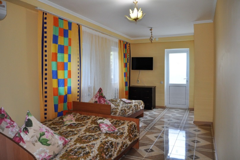 3х местный с завтраком август . Гостевой дом У Георгия . Витязево 3х местный с завтраком август . Гостевой дом У Георгия . Витязево