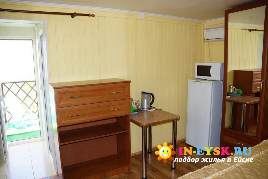 Номер - 4.  ГОСТЕВОЙ ДОМ «КСЕНИЯ». Ейск