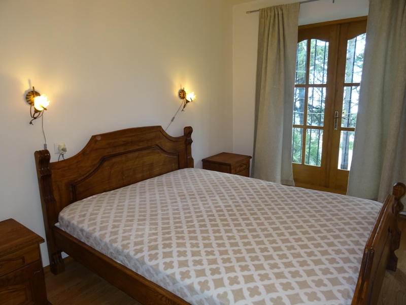 . Квартира в многоквартирном доме Лакоба 28, кв. 13. Новый Афон