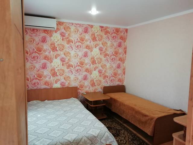 3-х местный номер (№ 3). Частный сектор СЕМЕЙНЫЙ ДВОРИК. Джубга