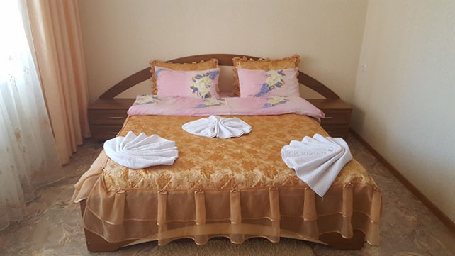 №5.2эт.3х.местный.Стандарт с видом на море. Гостевой дом "Мечта". Алушта