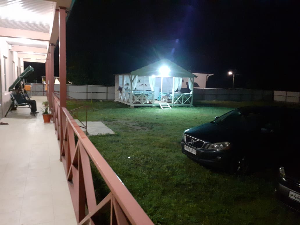 . Гостевой дом Мимоза. Пицунда