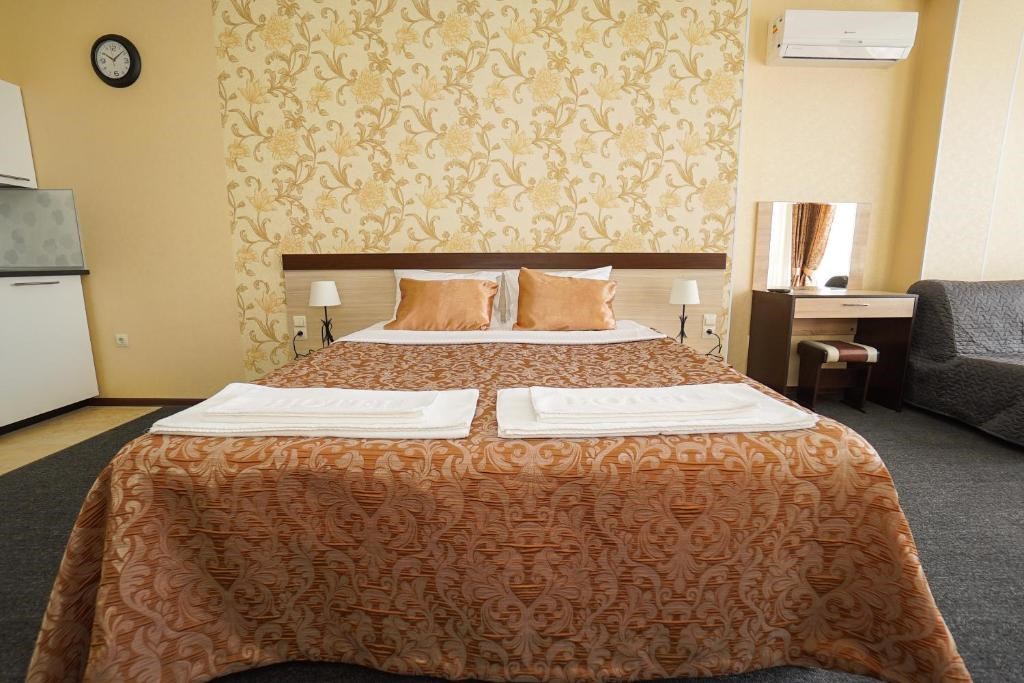 Номер-студио с балконом. Апарт-отель «Близнецы». Адлер