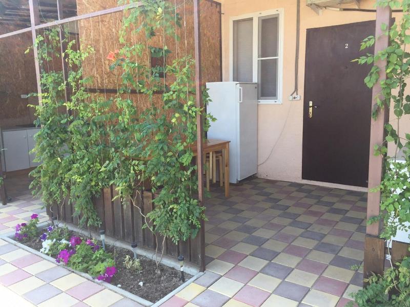 . Гостевой дом "Семейный" - Должанская. Должанская