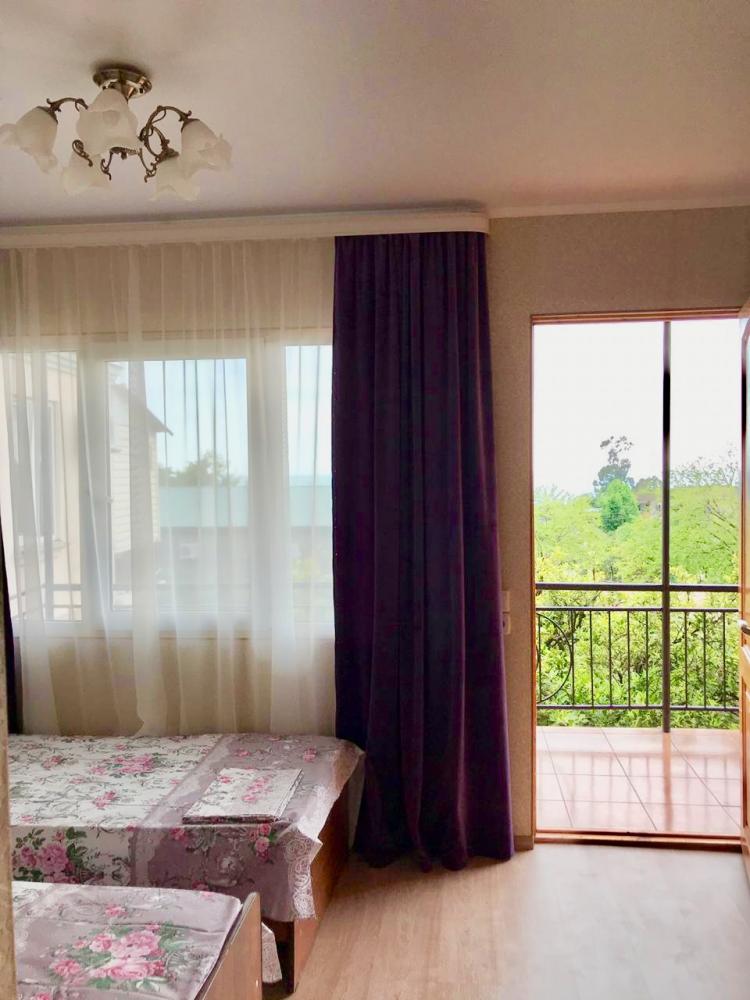 . Гостевой дом "Ролан". Новый Афон