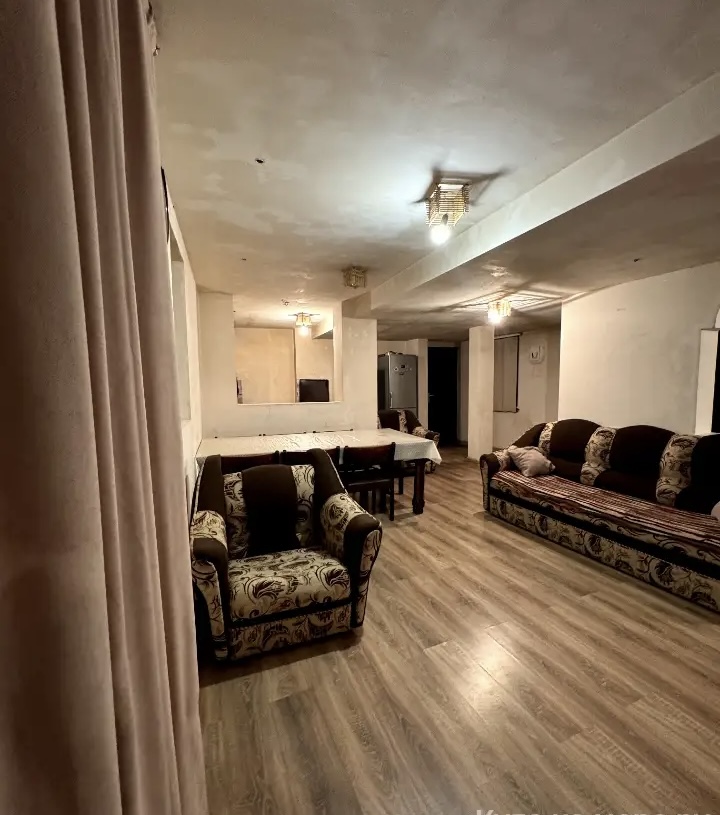 . Двухэтажный дом Сухум. Сухум