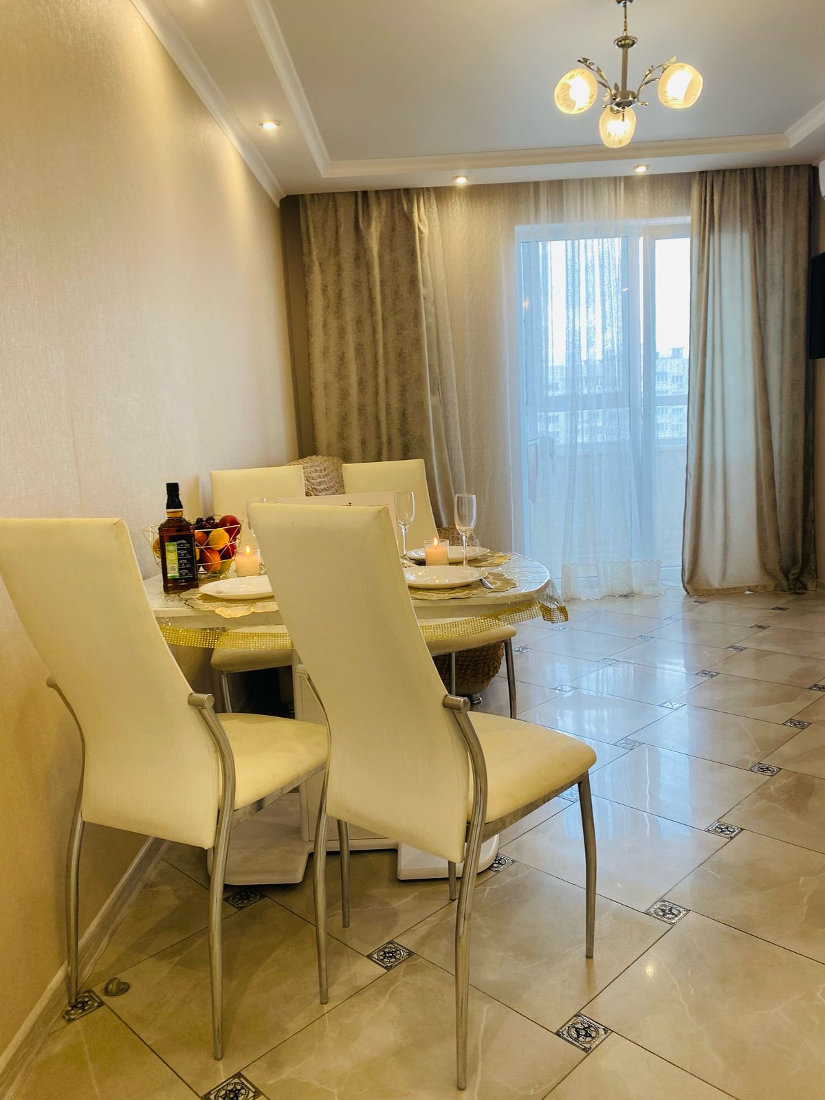 . Квартира в многоквартирном доме Квартира у моря на Мурата Ахеджака 16. Новороссийск