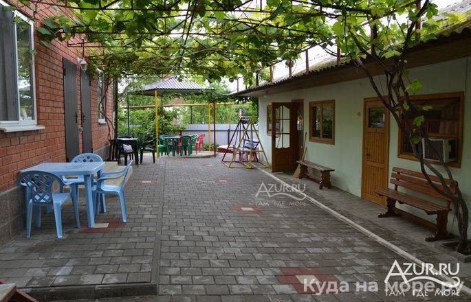 . Гостевой дом На Приморском . Голубицкая