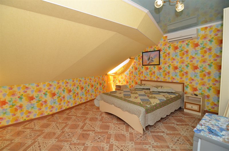 Люкс. Гостевой дом "Роман". Чайка