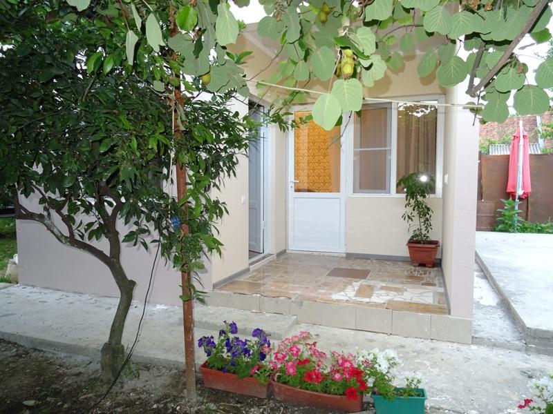 Отдельный домик . Гостевой дом  Шаумяна 13 - Пицунда. Пицунда