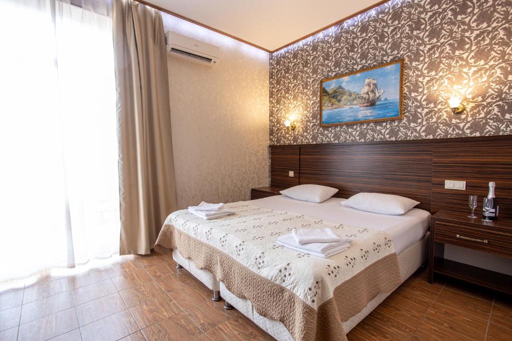 Двухместный номер с 1 кроватью или 2 отдельными кроватями. Отель Атмосфера. Кабардинка