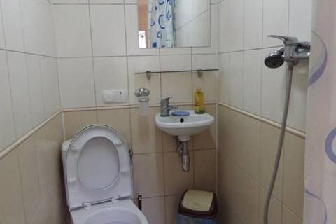 Двухместный номер с двумя доп. местами (№ 2А). Гостевой дом "Куропатка". Гурзуф Двухместный номер с двумя доп. местами (№ 2А). Гостевой дом "Куропатка". Гурзуф