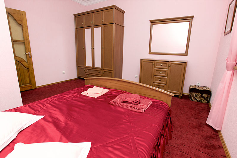 Полулюкс. Гостиница Ташир. Ялта