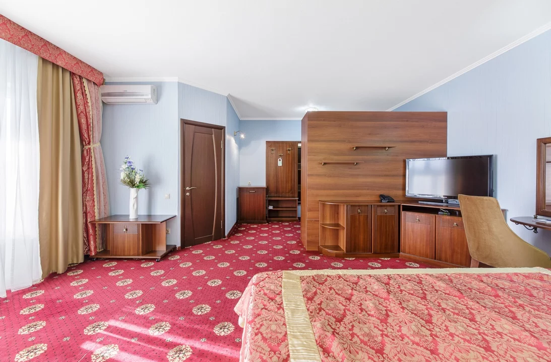 Junior suite. Отель Tizdar Family Resort & SPA ★★★★★. За Родину
