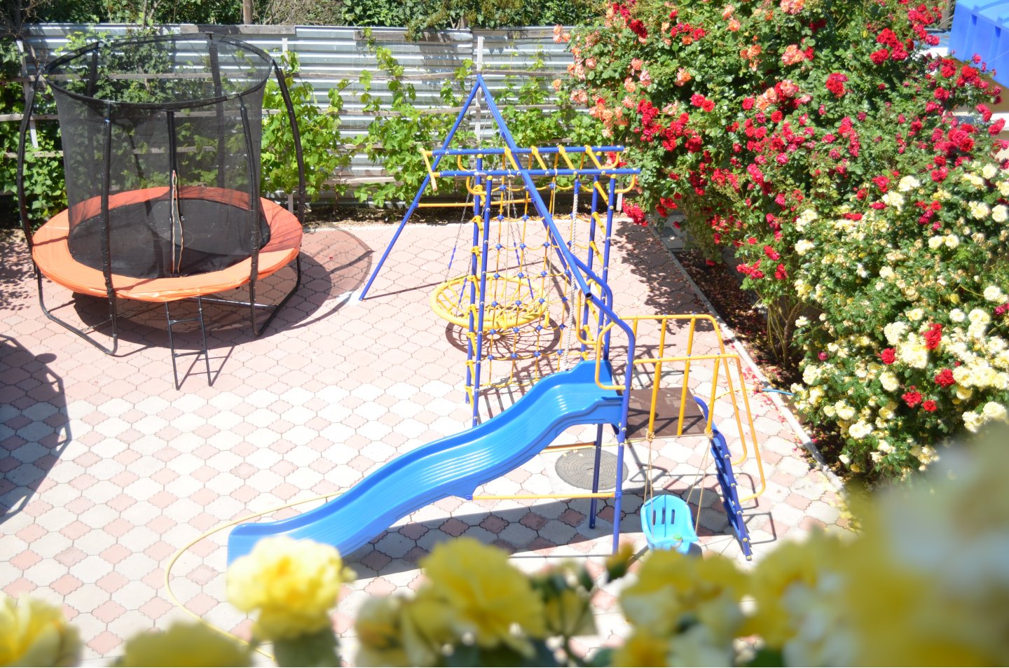 . Гостевой дом «Миру Мир». Заозерное