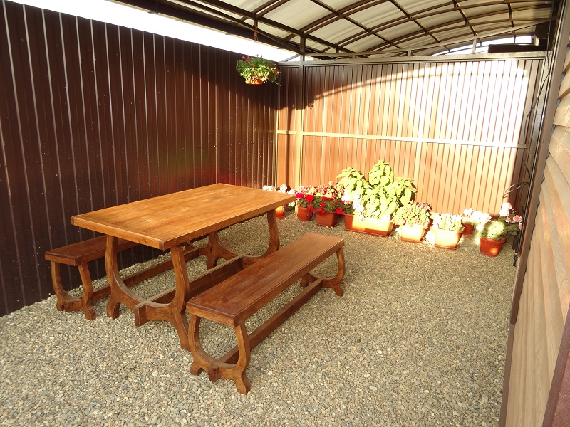 . Гостевой дом Родные Пенаты. Кучугуры