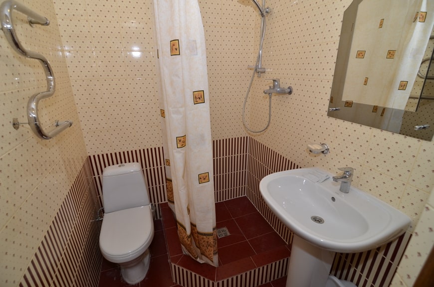 Стандартный номер на 2-эт 2-х местный 1-комнатный с балконом. Отель «Перчем». Судак