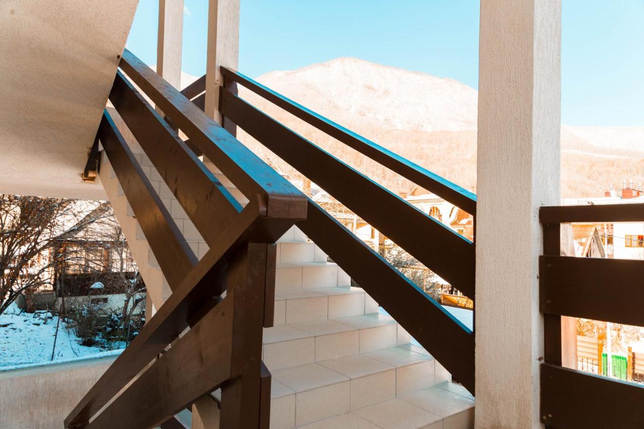 . Апарт-отель "Благодарный круглый год". Красная Поляна