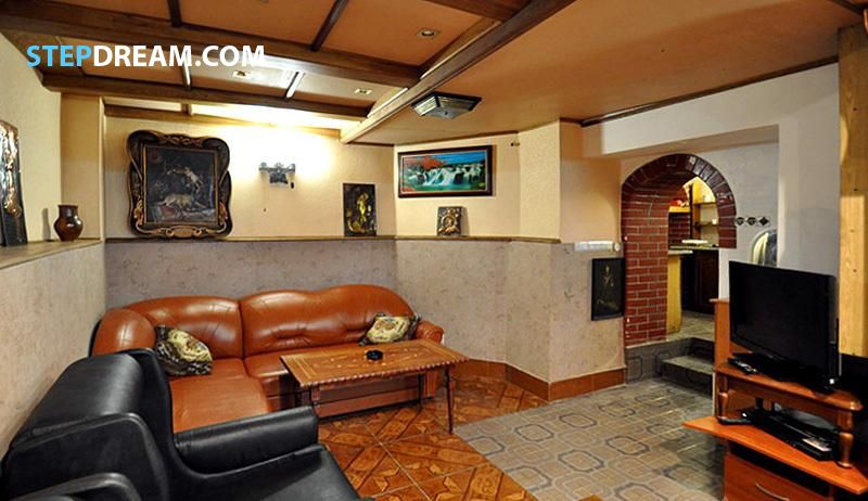 Винный погребок. Частный гостевой дом Атаманский дворик. Ялта