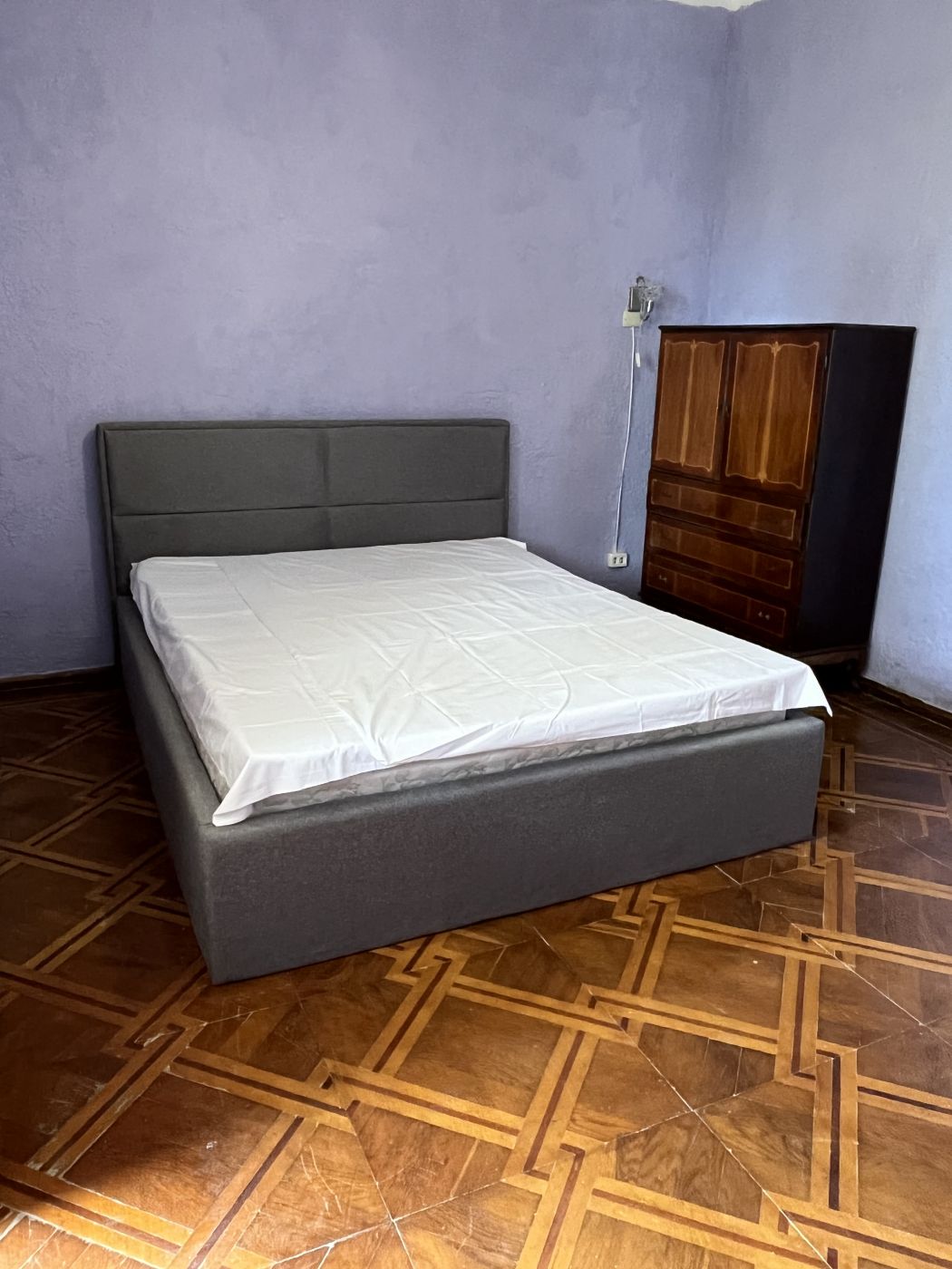 . Гостевой дом "Сосновый рай" . Гагра