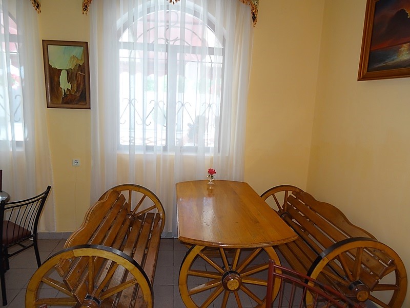 . Гостевой дом Леополис. Курорты Евпатории