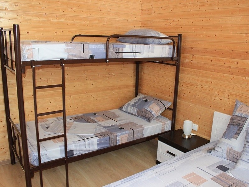 Апартаменты Кирова. База отдыха Должанский дворик "АКВАРЕЛИ". Должанская