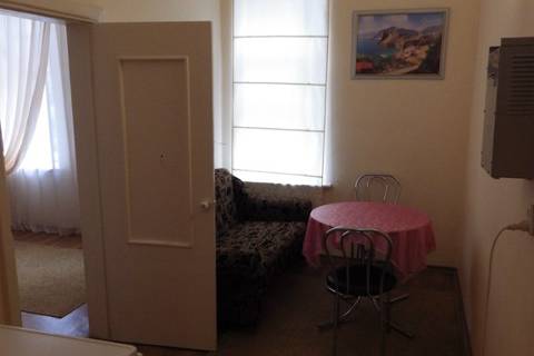 Четырехместный двухкомнатный номер (№ 2). Гостевой дом "Куропатка". Гурзуф Четырехместный двухкомнатный номер (№ 2). Гостевой дом "Куропатка". Гурзуф